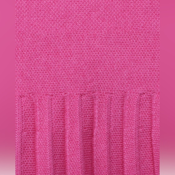 Summer pleated strawberry pink Skirt - Picture 4 of 7